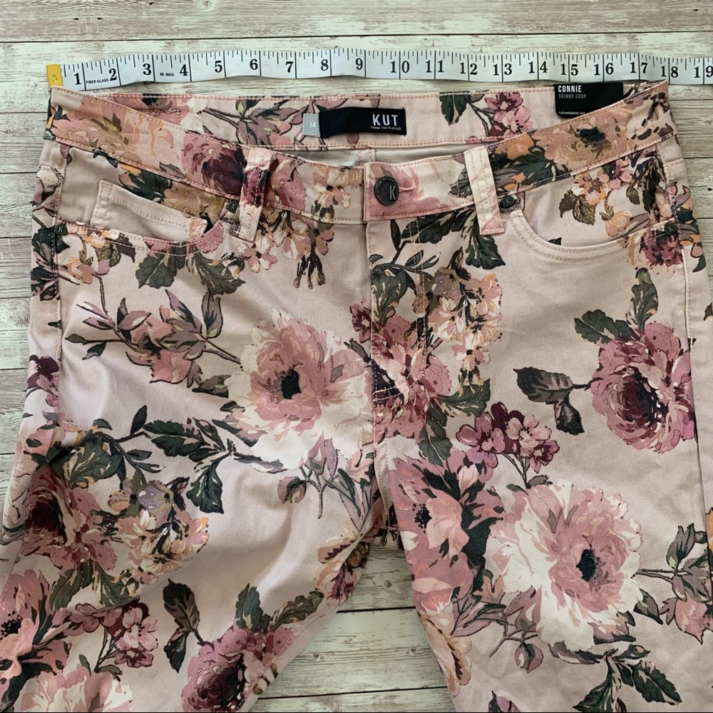 Kut from the Kloth Connie Pink Floral Crop Skinny Jeans - Picture 9 of 12